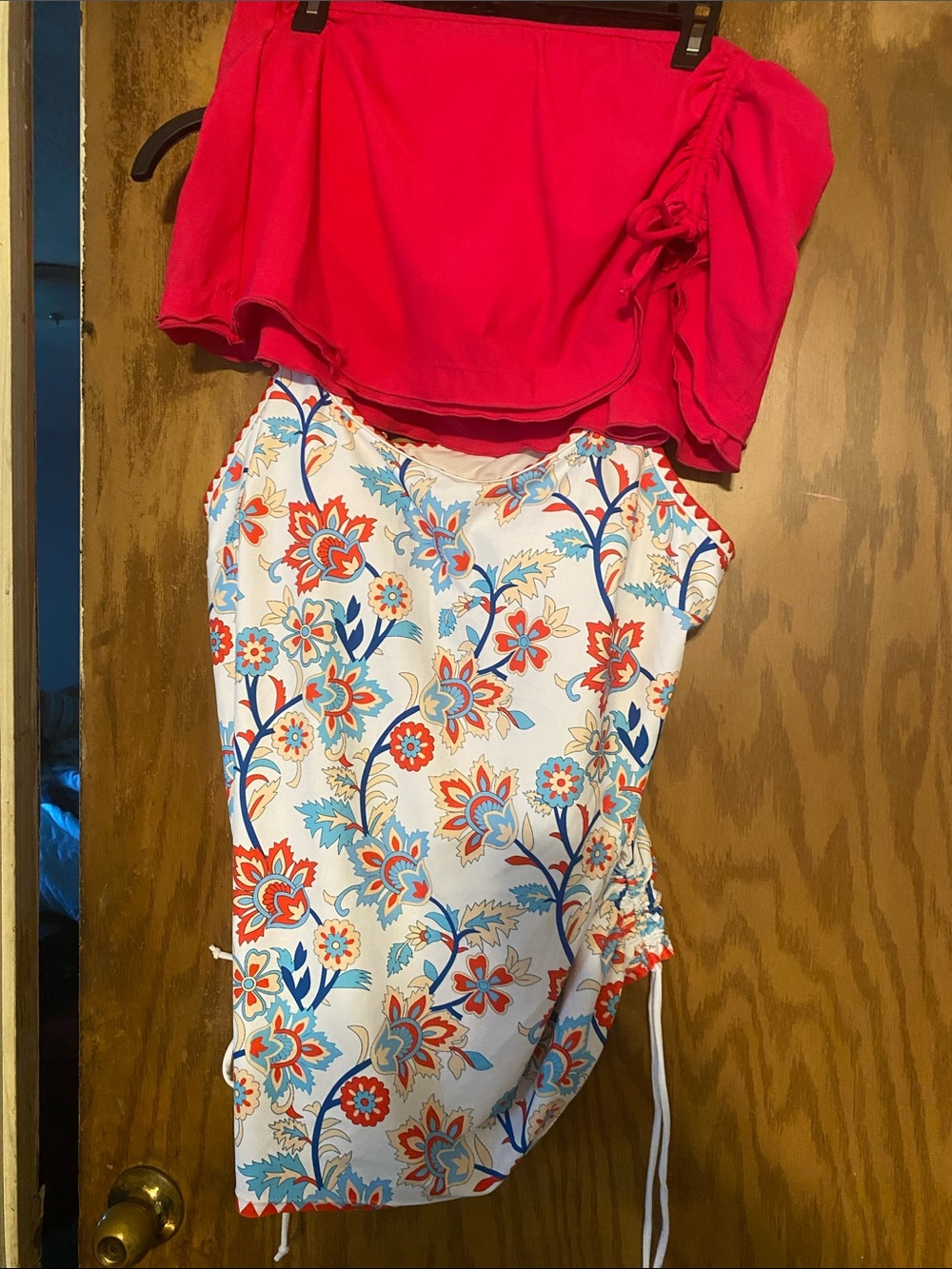 crown & ivy White Floral two-Piece with Red & Blue Print